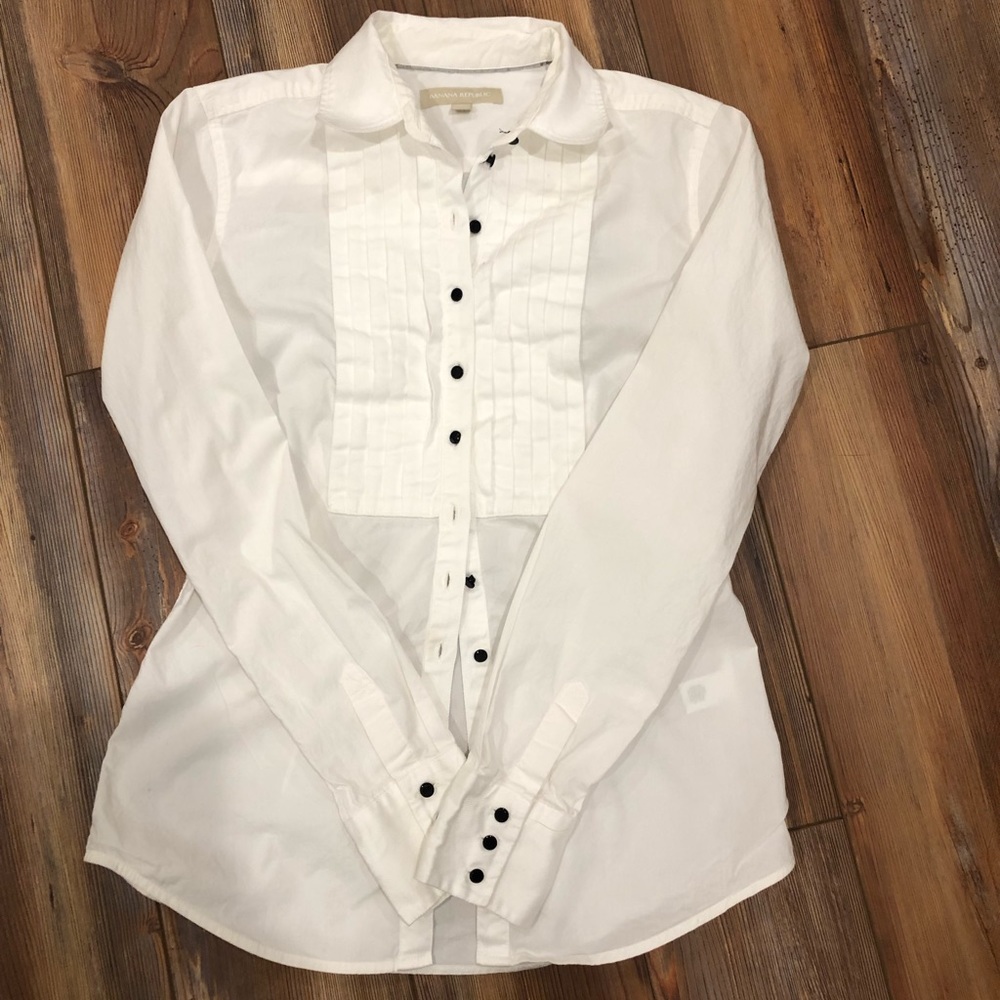 Banana Republic White Pleated Front Button Shirt